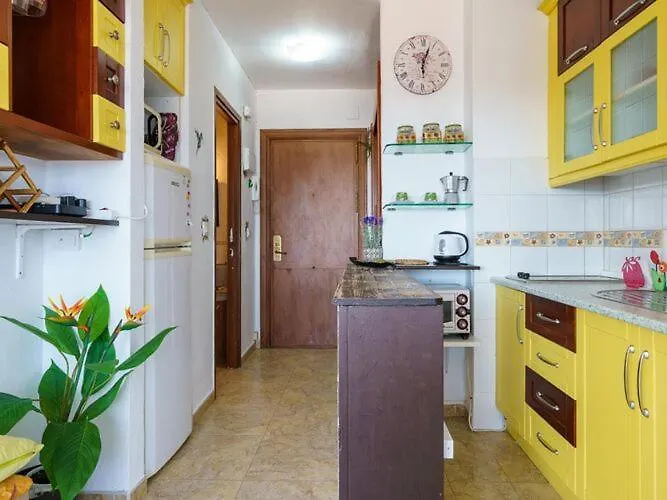 Short Break Apartment In トレモリノス